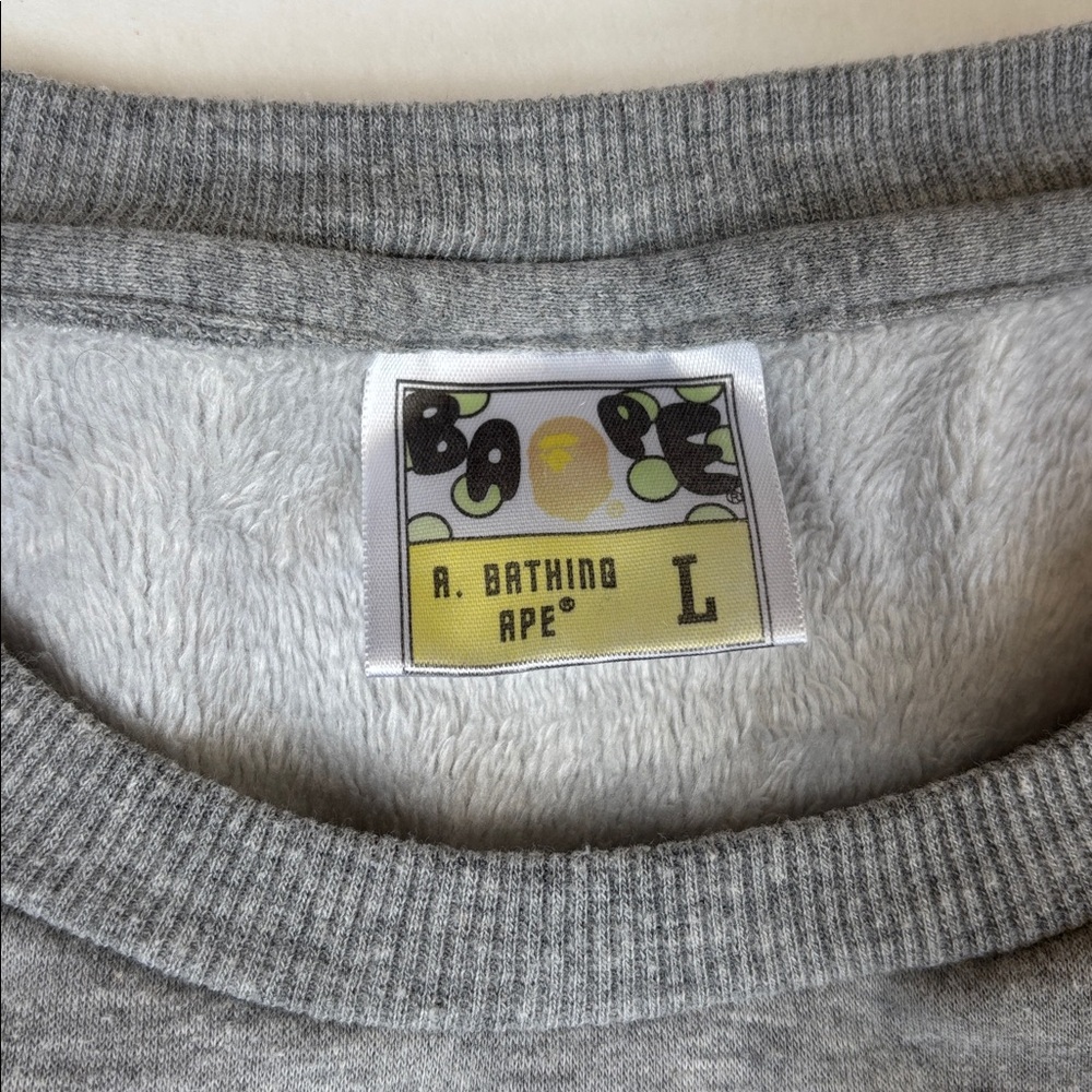 BAPE A Bathing Ape College Crew Sweatshirt Gray Soft Cozy‎ Fleece Mens Large - Picture 4 of 15